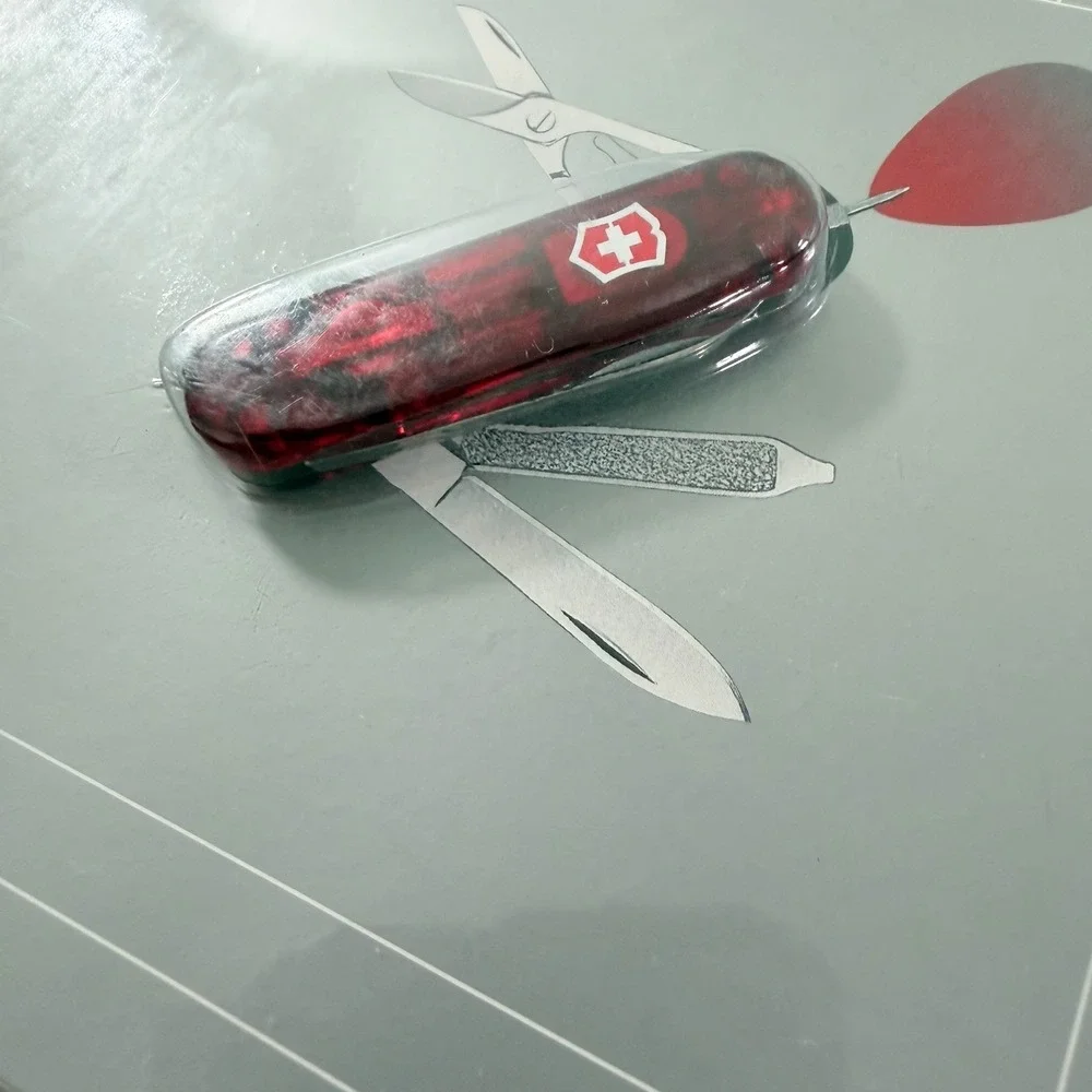 Victorinox Signature II Lite‎ Ruby Swiss Army Knife Pocketknife LED Light Red